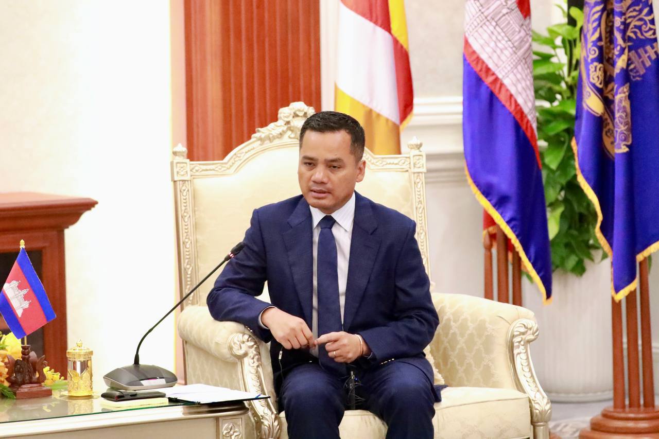 https://api.whitetigertv-asia.com/uploads/images/1745322176026-photo_2025-04-22_16-12-29.jpg