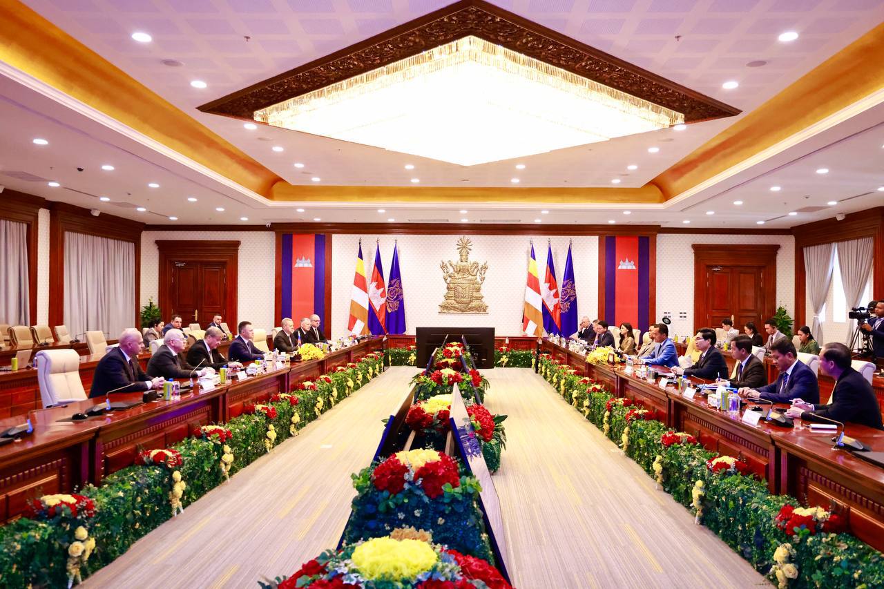 https://api.whitetigertv-asia.com/uploads/images/1748615288136-photo_2025-05-30_20-41-30.jpg