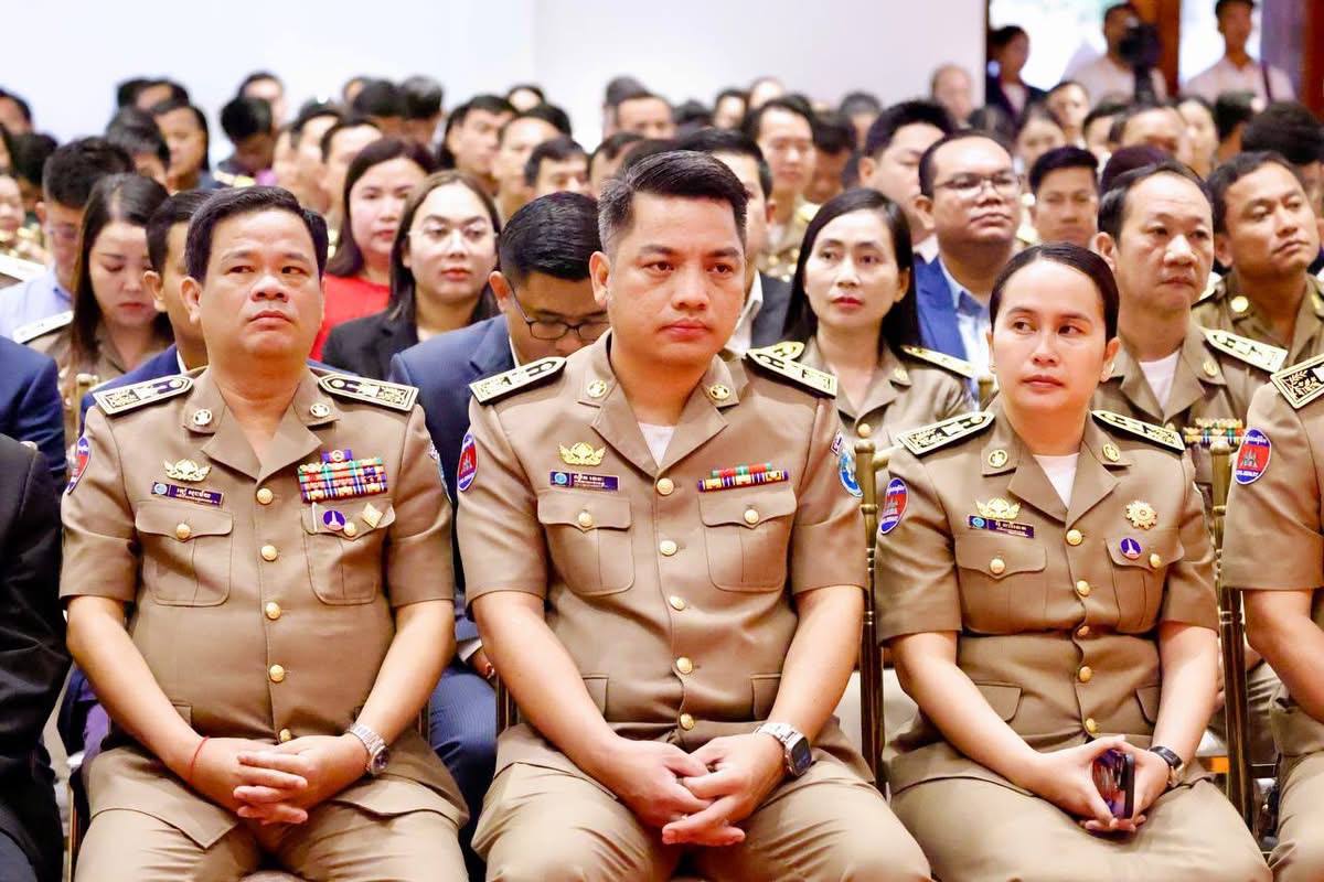 https://api.whitetigertv-asia.com/uploads/images/1756899106403-photo_40_2025-09-03_18-12-18.jpg