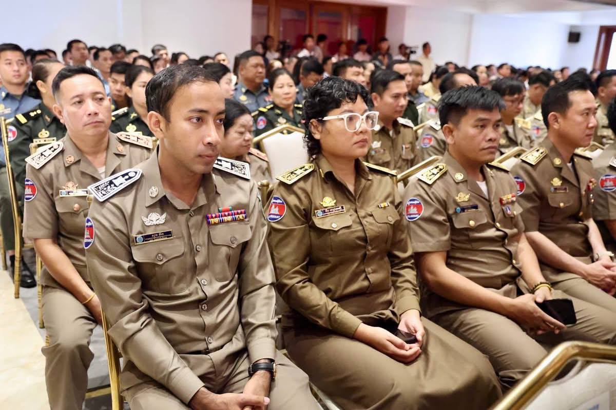 https://api.whitetigertv-asia.com/uploads/images/1756899106405-photo_45_2025-09-03_18-12-18.jpg
