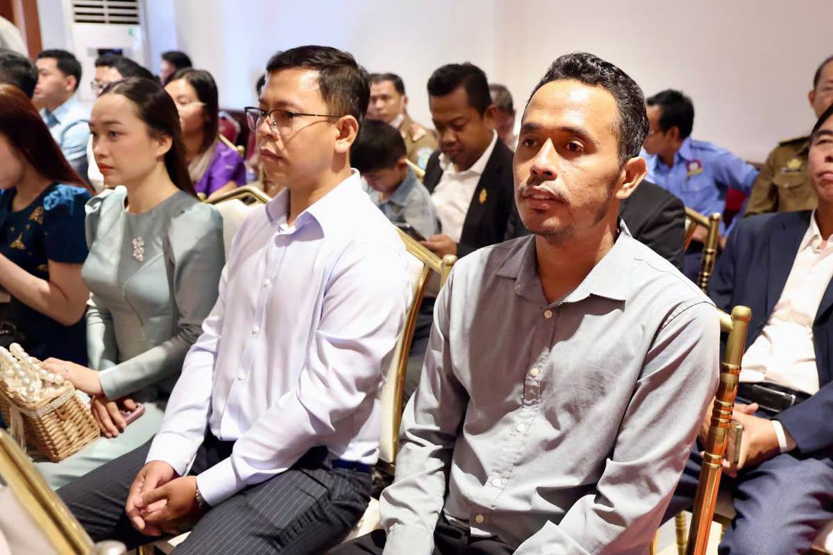https://api.whitetigertv-asia.com/uploads/images/1756899106418-photo_59_2025-09-03_18-12-18.jpg