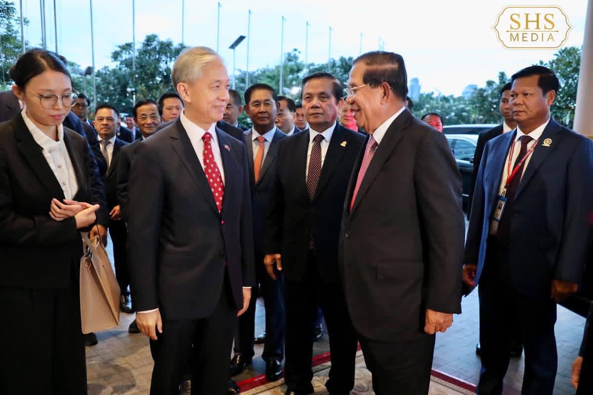 https://api.whitetigertv-asia.com/uploads/images/1758897117444-photo_2025-09-26_21-16-25.jpg