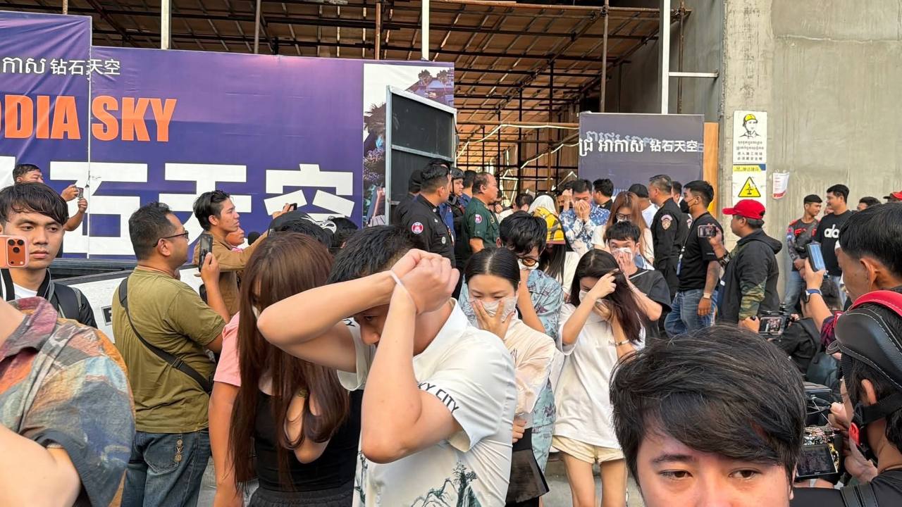 https://api.whitetigertv-asia.com/uploads/images/1760609518434-photo_2025-10-16_17-01-57.jpg