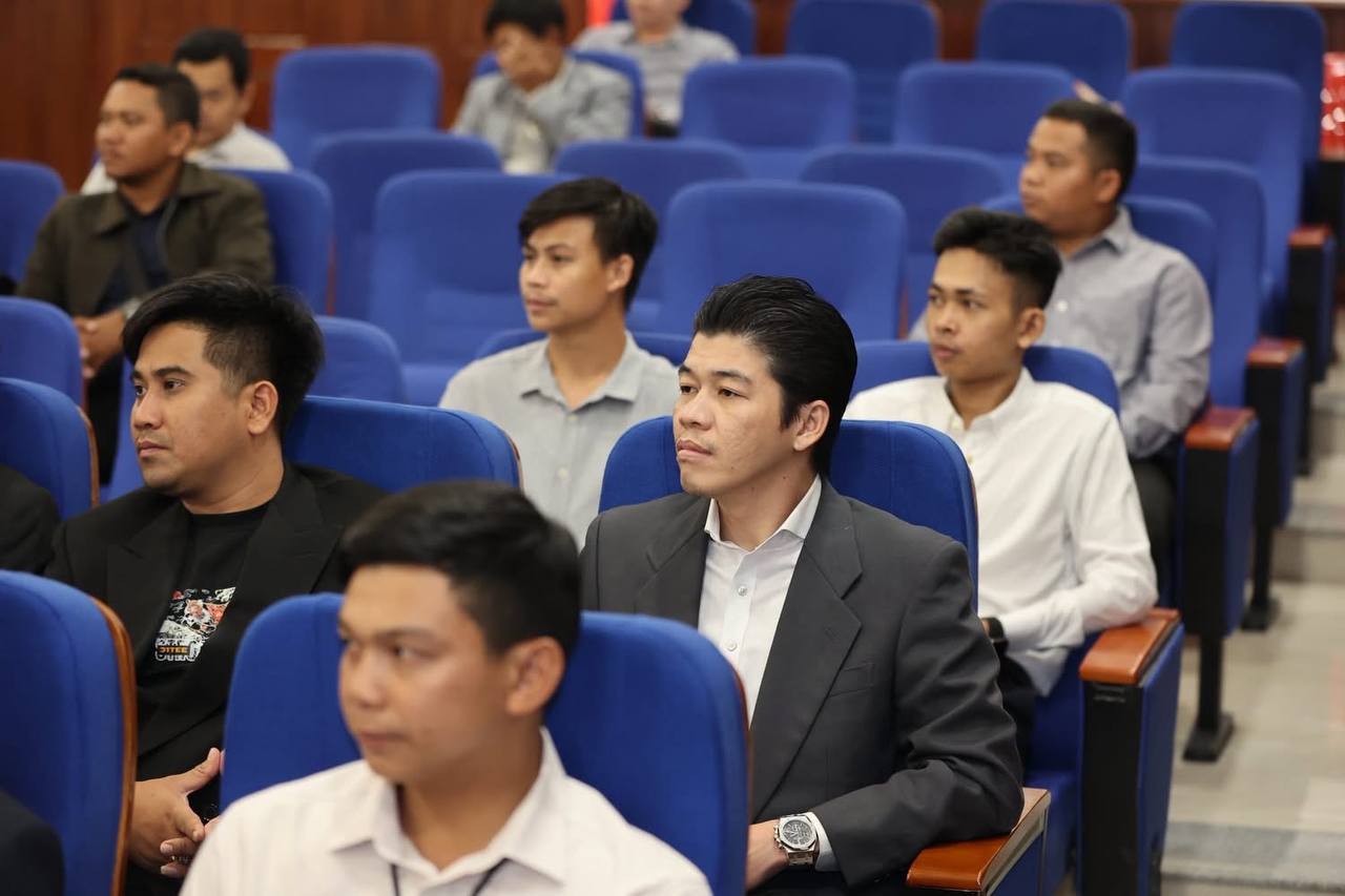https://api.whitetigertv-asia.com/uploads/images/1762523350901-photo_2025-11-07_20-28-39.jpg