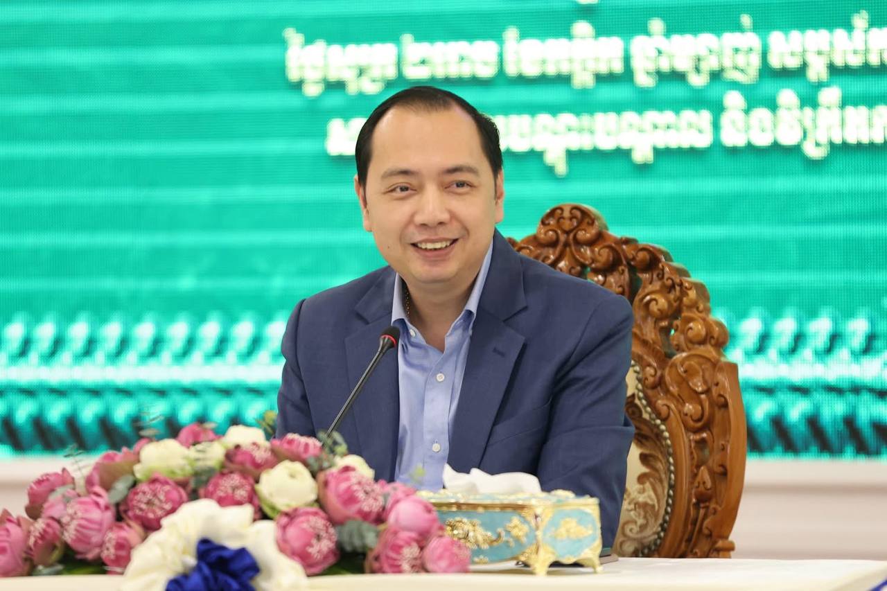 https://api.whitetigertv-asia.com/uploads/images/1762523350927-photo_2025-11-07_20-30-02.jpg